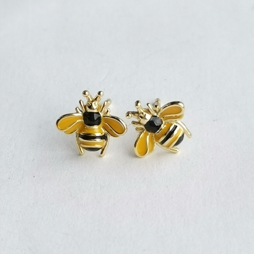 14k gold enamel Bumble Bee stud Earrings 🆕
